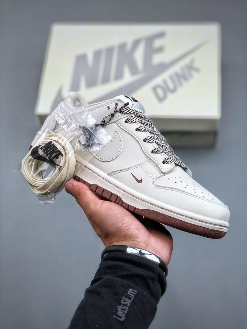 Nike Dunk Shoes